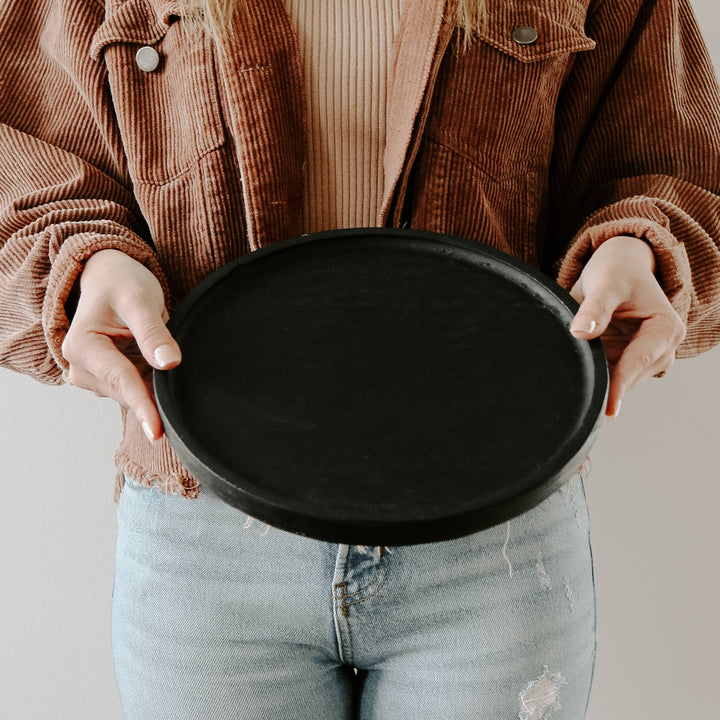LARGE BLACK ROUND WOOD TRAY