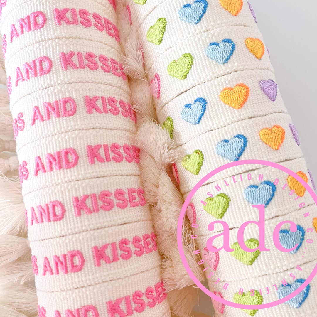 HUGS AND KISSES BRACELET