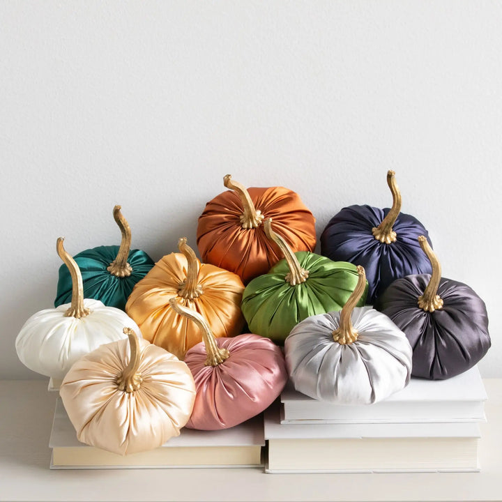 SATIN PUMPKIN