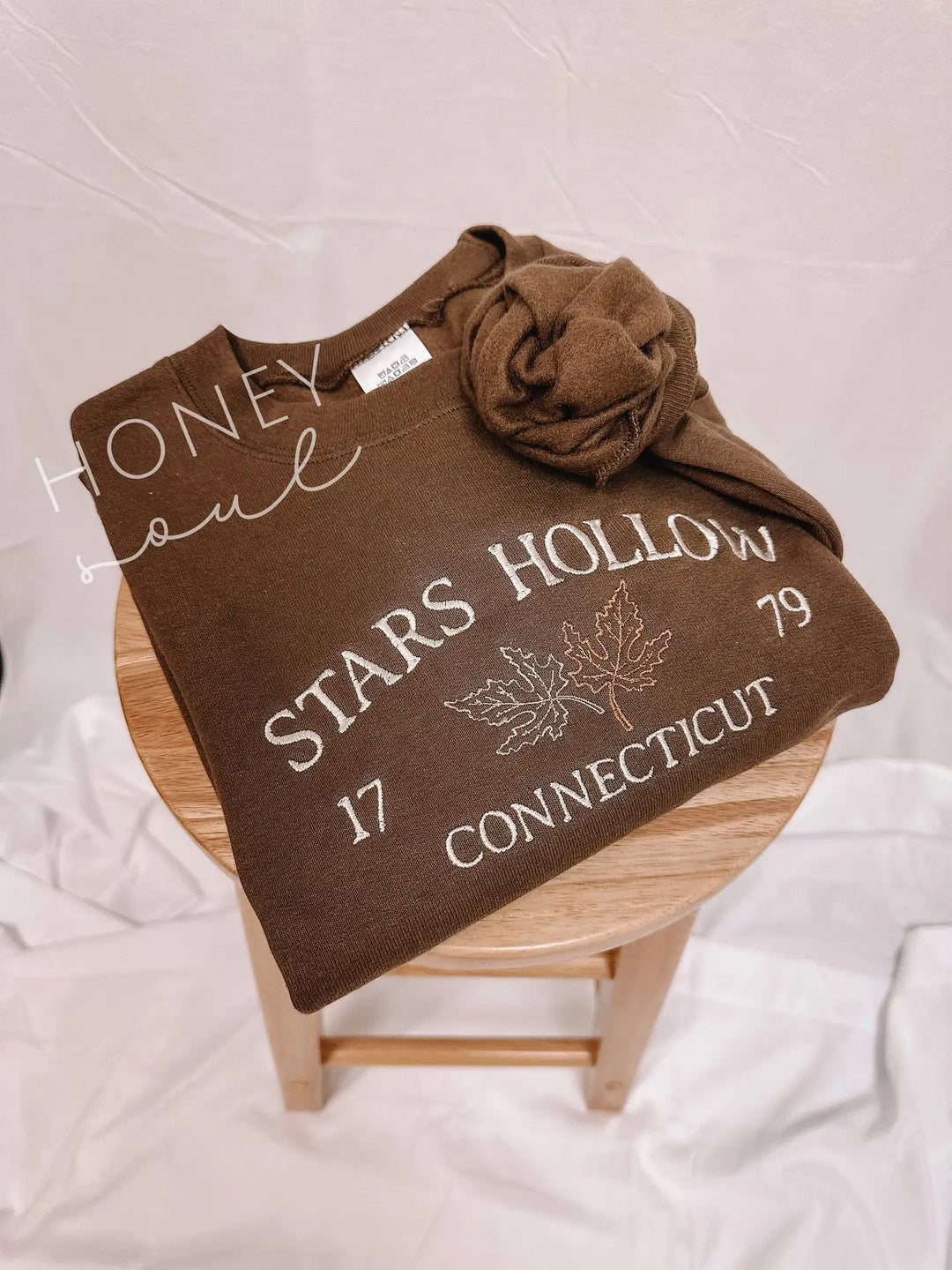 STARS HOLLOW SWEATSHIRT