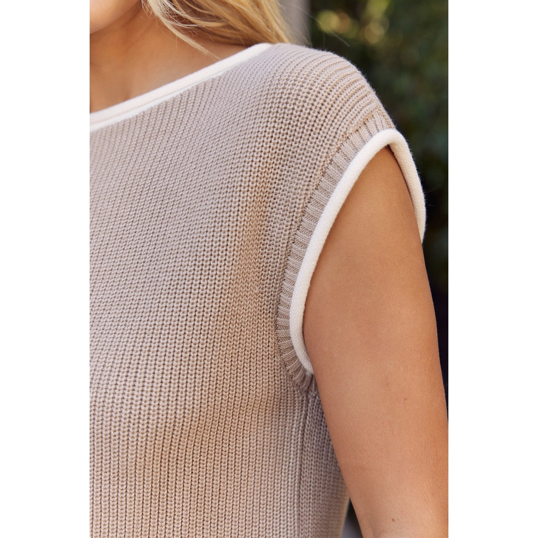 WARM THOUGHTS CONTRAST KNITTED TOP