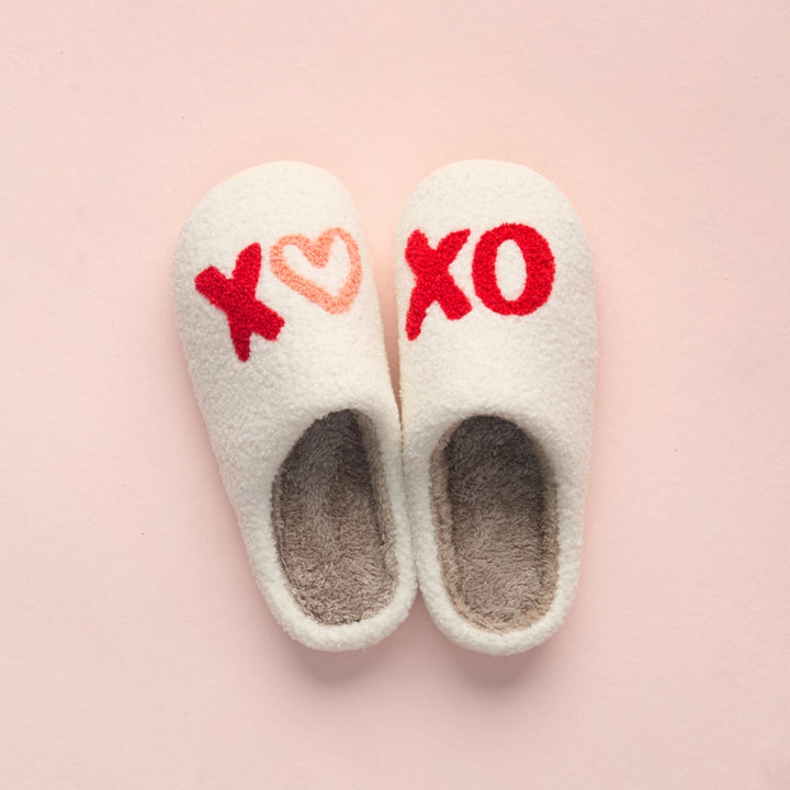 XOXO FUZZY SLIPPERS