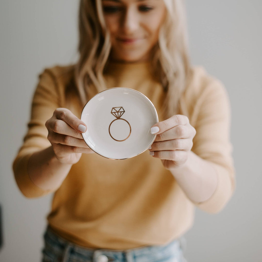 ENGAGEMENT RING JEWELRY DISH