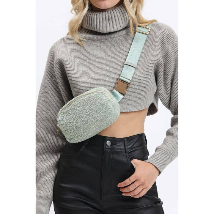 SHERRY SHERPA SHEARLING BELT BAG - ROSE