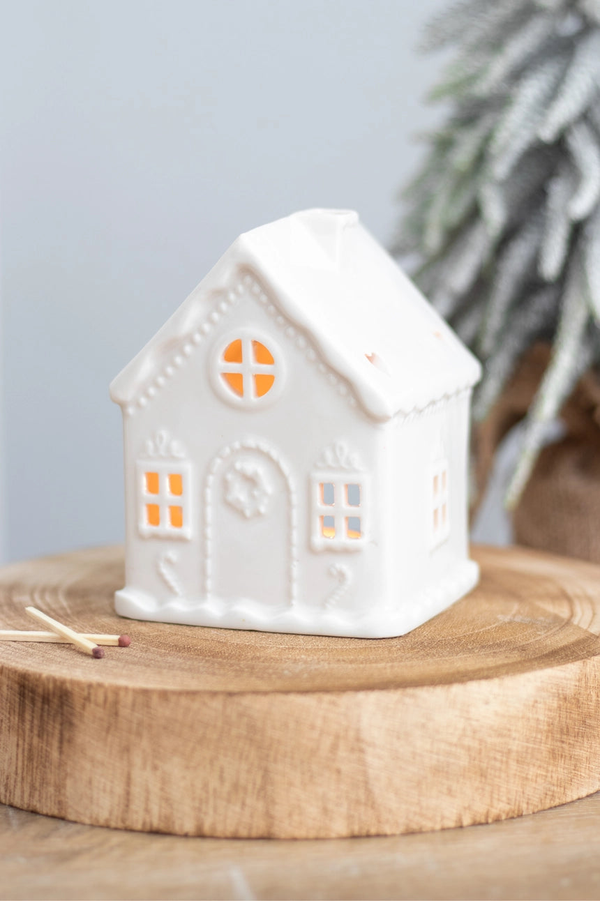 WHITE CHRISTMAS GINGERBREAD HOUSE TEALIGHT CANDLE HOLDER