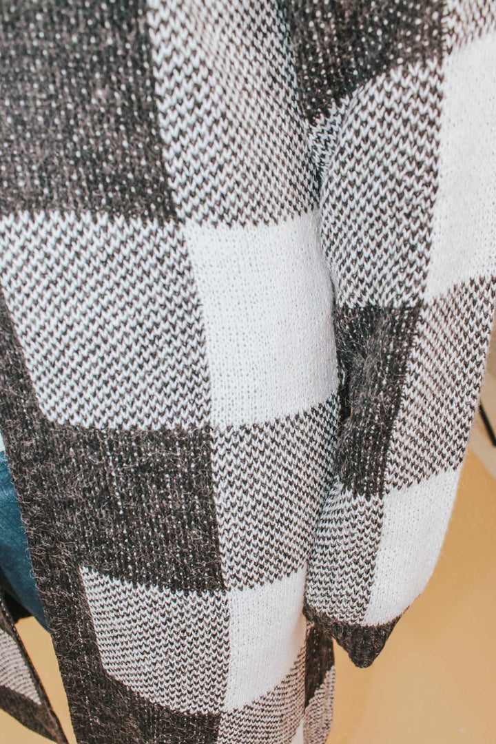 ASPEN CHECKERED CARDIGAN