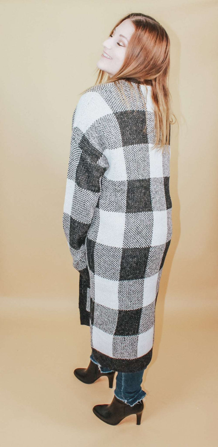 ASPEN CHECKERED CARDIGAN