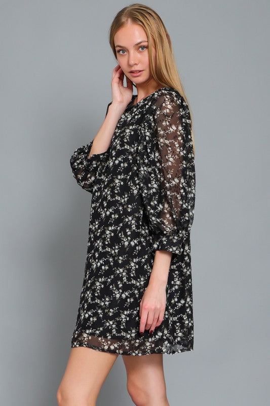 ROMANI TEXTURED FLORAL SHIFT DRESS