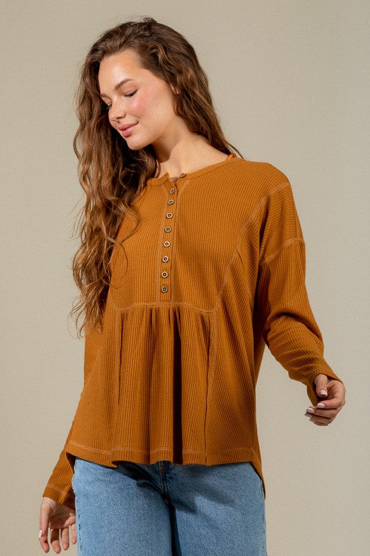 ELISA WAFFLE KNIT HENLEY TOP - CAMEL