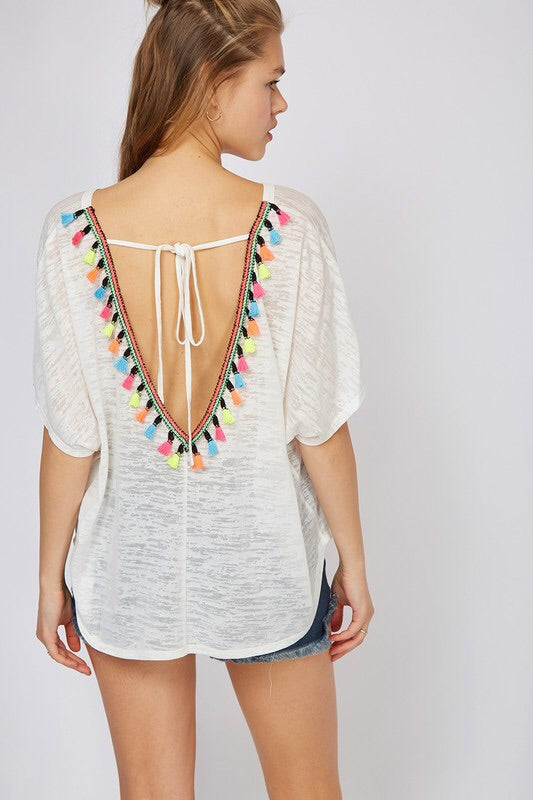 YOUNG HEARTS TASSEL TEE - Brinisity