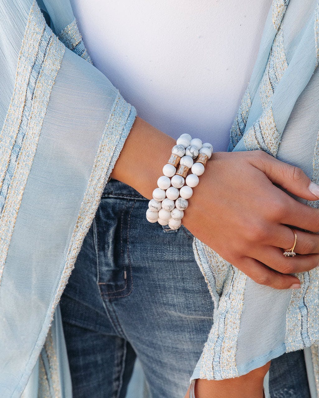 KARMA BEADED BRACELET - WHITE HOWLITE